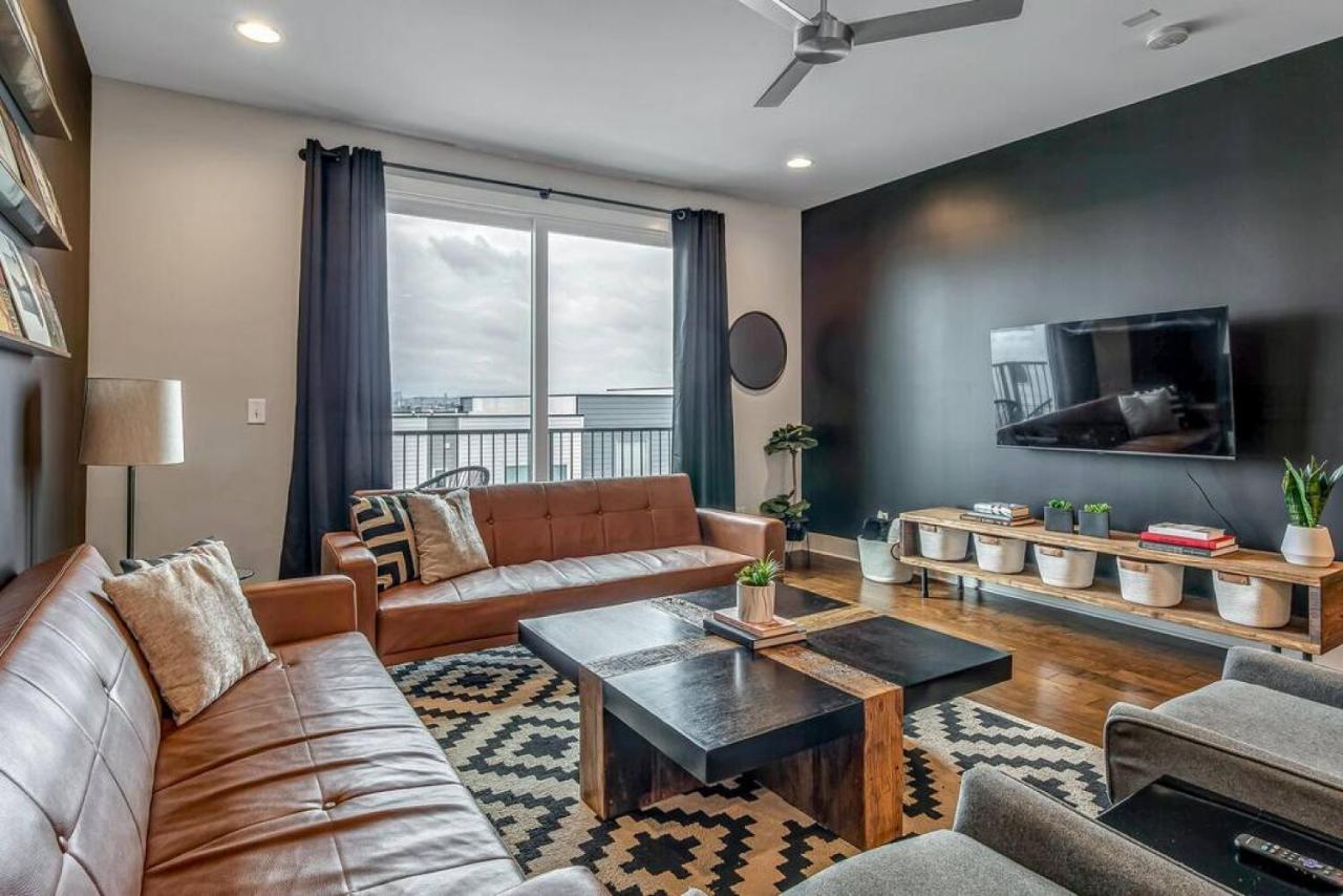 Big New And Modern With Skyline View Mural And Ping Pong Нэшвилл Экстерьер фото