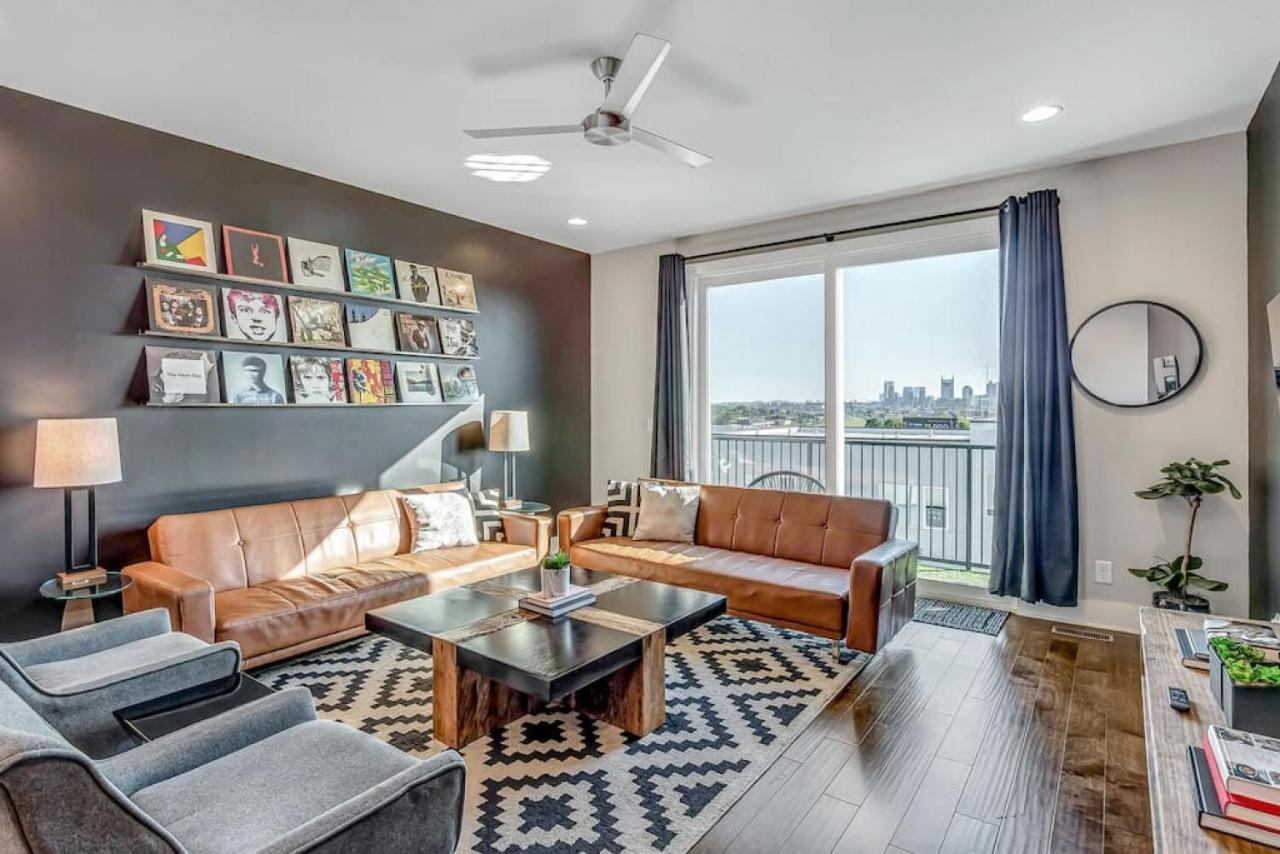 Big New And Modern With Skyline View Mural And Ping Pong Нэшвилл Экстерьер фото