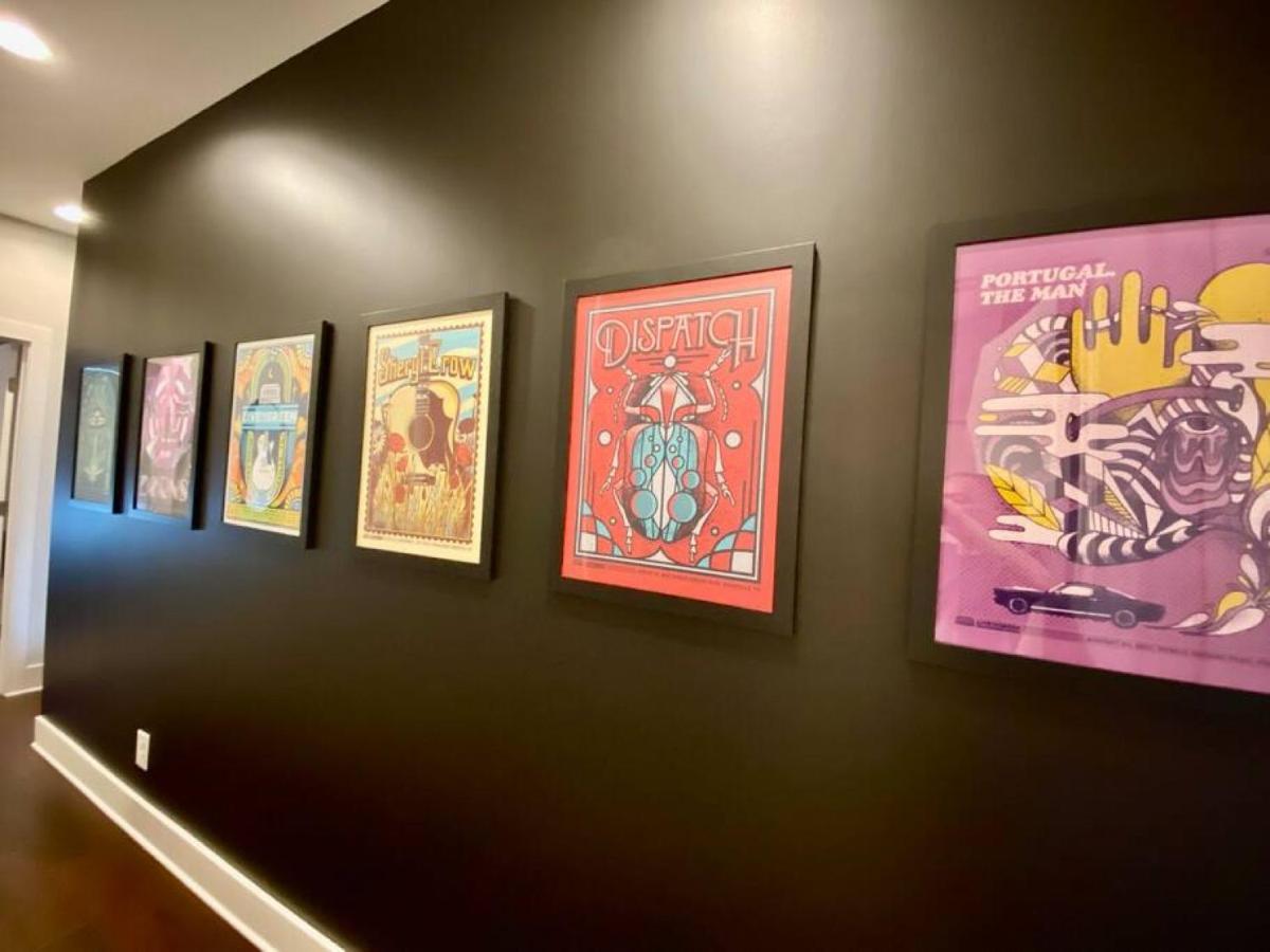 Big New And Modern With Skyline View Mural And Ping Pong Нэшвилл Экстерьер фото
